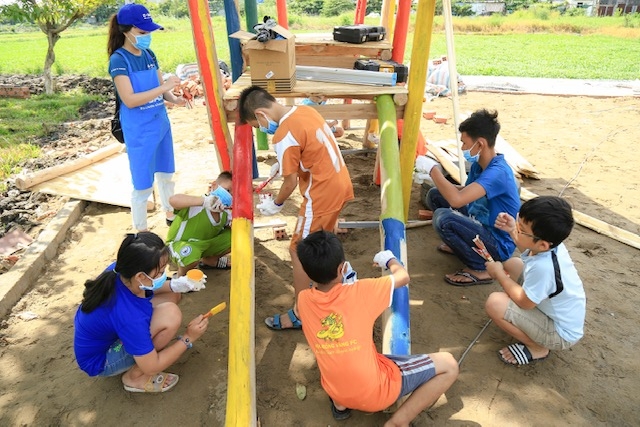BASF tài trợ xây dựng 4 sân chơi phục vụ hơn 12.000 trẻ em