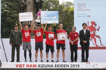 Dai-ichi Life tài trợ Vàng giải chạy tiếp sức Vietnam Kizuna Ekiden 2019