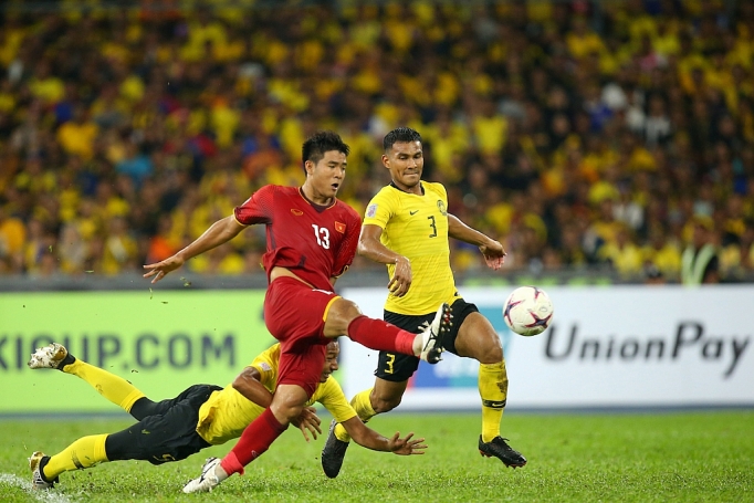 vinaphone tang nhiet cho tran chung ket luot ve aff cup 2018