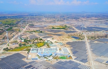 Ninh Thuận: Một doanh nghiệp tư nhân đầu tư đồng bộ dự án điện mặt trời với đường dây truyền tải 500/220kV