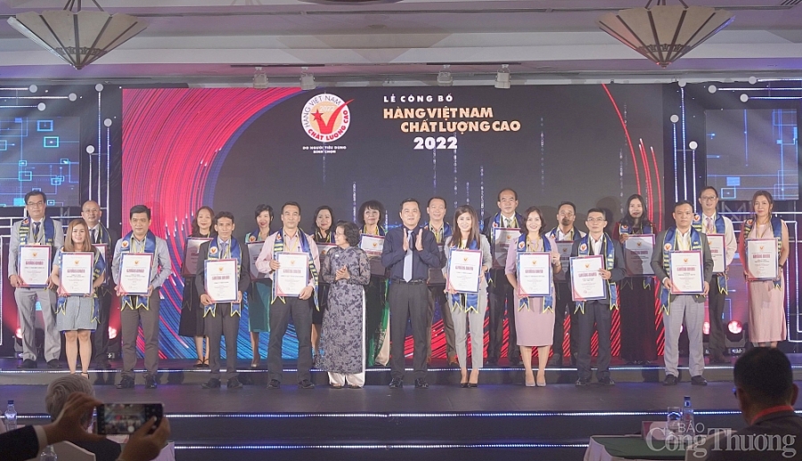 Vinh danh 524 doanh nghiệp đạt danh hiệu Hàng Việt Nam chất lượng cao 2022