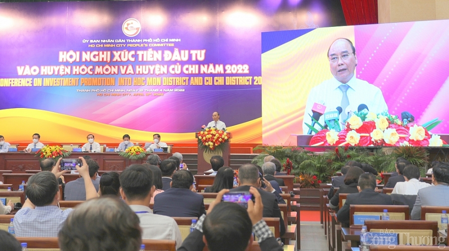 TP. Hồ Chí Minh: Trao giấy chứng nhận và biên bản ghi nhớ đầu tư cho 49 dự án hơn 16,9 tỷ USD