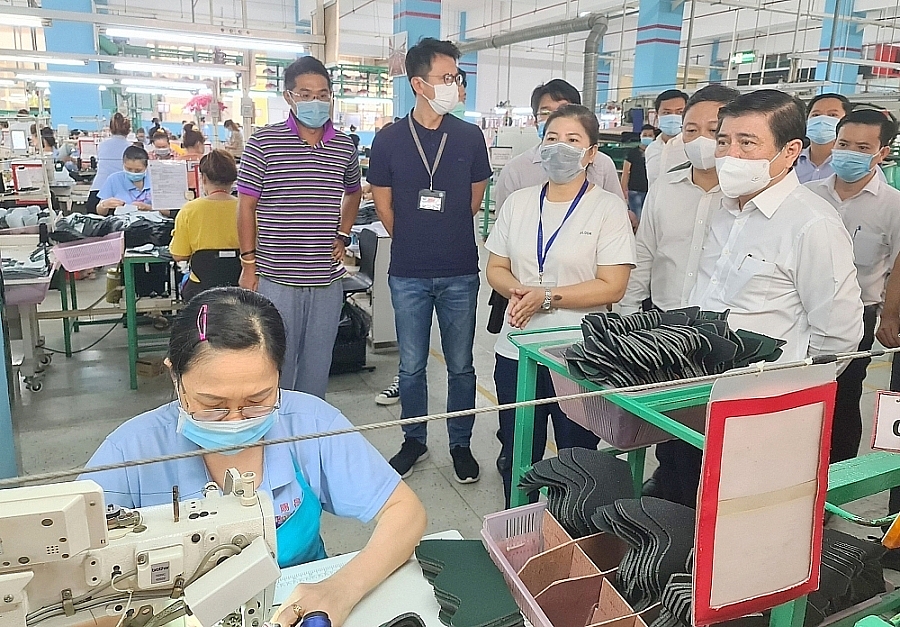TP. Hồ Chí Minh: Thực hiện vừa cách ly, vừa sản xuất trong khu chế xuất, khu công nghiệp