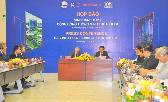 Vinh danh Top 7 cộng đồng thông minh thế giới năm 2022 tại Bình Dương