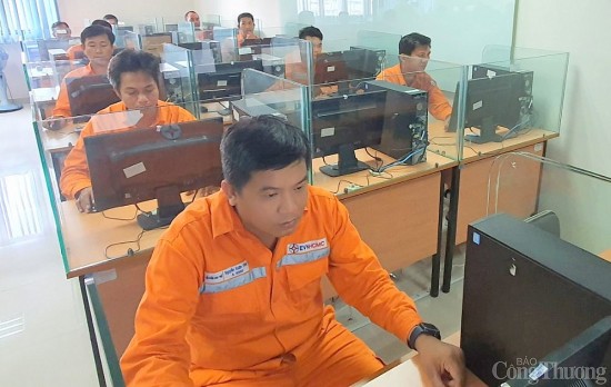 TP. Hồ Chí Minh: Gần 180 kỹ sư, công nhân ngành điện thi thợ giỏi