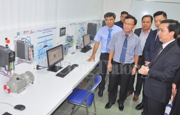 Phòng thí nghiệm nhà máy thông minh 4.0: Đáp ứng nguồn lực chuyên gia kỹ thuật số của Việt Nam