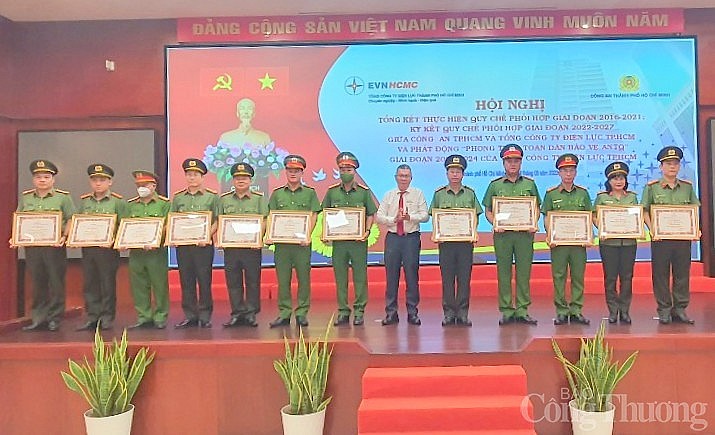 Tăng cường phối hợp công tác đảm bảo an toàn cung cấp điện trên địa bàn TP. Hồ Chí Minh
