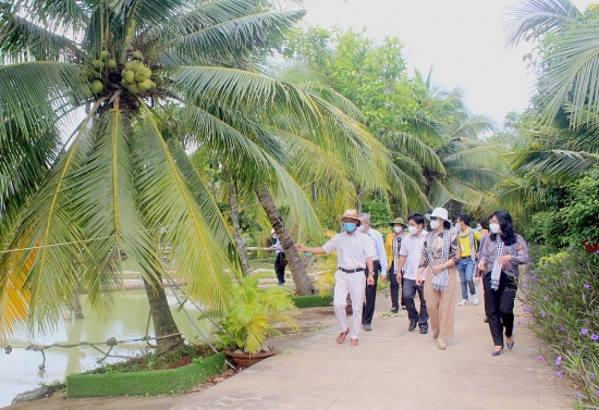 TP. Hồ Chí Minh thúc đẩy liên kết phát triển du lịch với Bến Tre và Long An