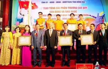 Thaco và chủ tịch HĐQT Trần Bá Dương nhận Huân chương Lao động hạng Nhất