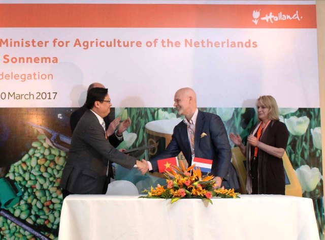 Chia sẻ kinh nghiệp hợp tác phát triển nông nghiệp công nghệ cao Việt Nam - Hà Lan
