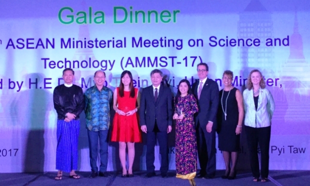 Tìm ứng viên cho Giải thưởng khoa học của Chính phủ Hoa Kỳ dành cho phụ nữ ASEAN