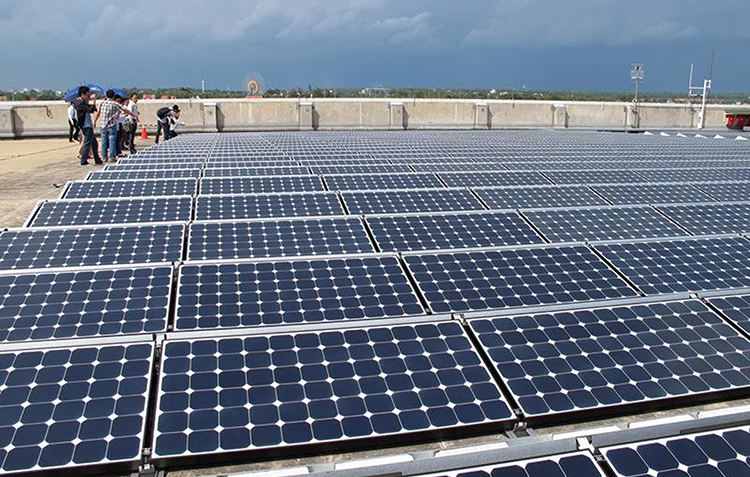 Đóng điện nhà máy điện năng lượng mặt trời lớn nhất Việt Nam