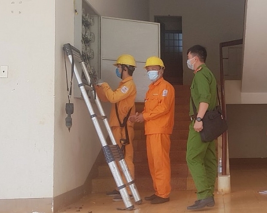 PC Đắk Lắk: Cấp điện phục vụ Bệnh viện dã chiến số 1
