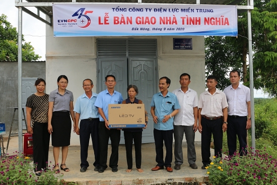 PC Đắk Nông: Khánh thành và bàn giao 6 căn nhà tình nghĩa