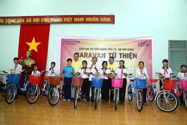 CLB bất động sản TP. Hồ Chí Minh đóng góp hơn 300 triệu cho tỉnh Đồng Nai