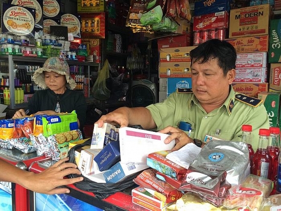 TP. Hồ Chí Minh: Cuối năm tăng cường truy quét hàng giả, hàng nhái