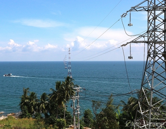 Cư dân đảo xa tỉnh Kiên Giang- Cuộc sống khấm khá hơn nhờ có điện lưới quốc gia