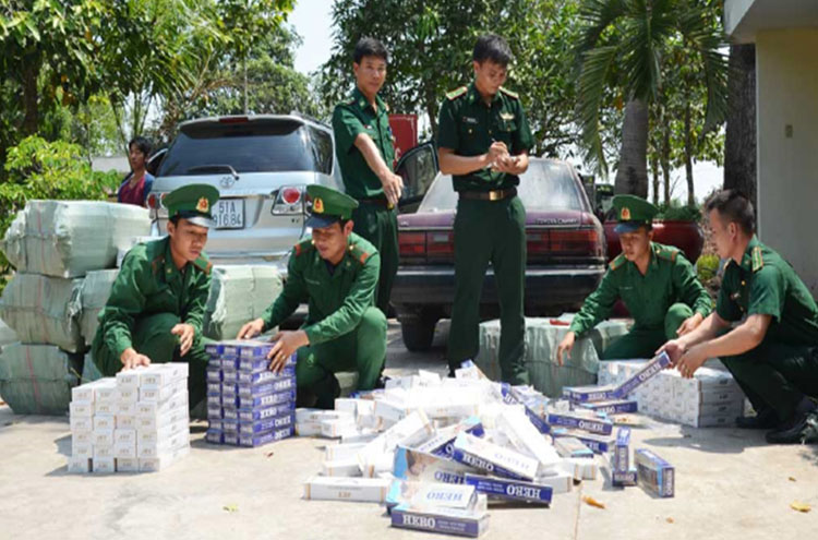 Thuốc lá lậu tuồn vào Việt Nam chưa có điểm dừng