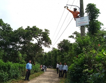PC Đồng Nai: Kéo điện về phục vụ người dân ở vùng xa, miền núi