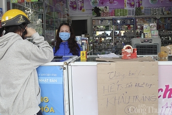 Nghệ An: ‘Cháy’ khẩu trang y tế, người dân chuyển sang mua khẩu trang vải kháng khuẩn