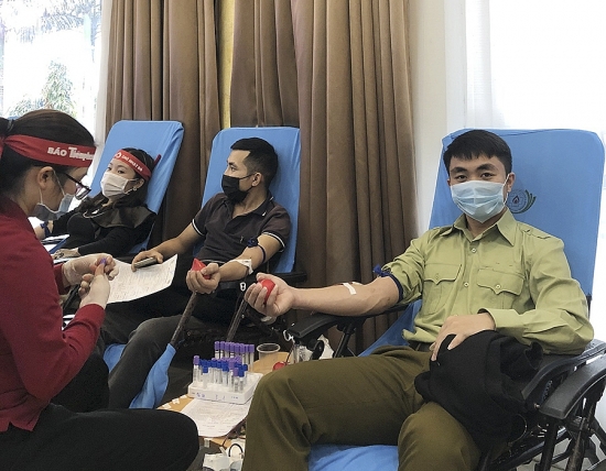 Nghệ An: Ngày hội "Chủ nhật đỏ" đã tiếp nhận 1.739 đơn vị máu