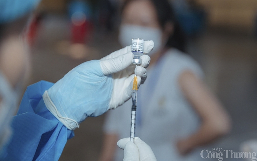 Nghệ An: Sẵn sàng tiêm vắc xin phòng Covid-19 cho trẻ từ 5 đến dưới 12 tuổi