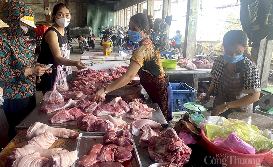 Nghệ An: Giá lợn hơi xuống thấp nhất trong vòng 2 năm