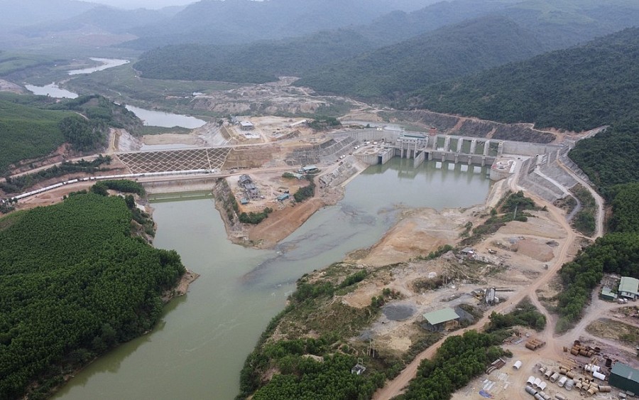 Thủ tướng Phạm Minh Chính khảo sát dự án chậm tiến độ hồ thủy lợi Bản Mồng lớn nhất tỉnh Nghệ An
