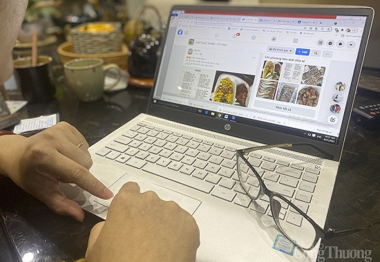 Nghệ An: Khó kiểm soát chợ thực phẩm online