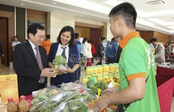 Kết nối cung cầu hàng hoá: Hướng tiêu thụ nông sản Việt