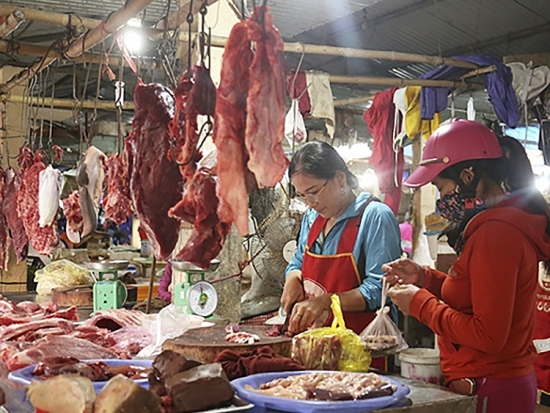 Hà Tĩnh: Đủ nguồn cung thịt lợn dịp Tết Nguyên đán