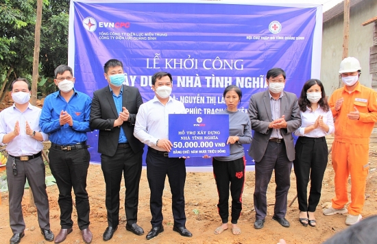 PC Quảng Bình:  Hỗ trợ 50 triệu đồng xây dựng nhà tình nghĩa cho hộ nghèo