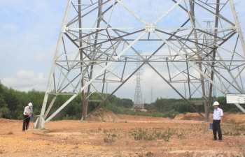 Quảng Trị: Chấn chỉnh tình trạng khai thác đất dưới hành lang lưới điện cao thế