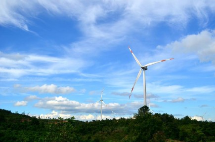 Quảng Bình kêu gọi đầu tư phát triển điện gió, điện mặt trời