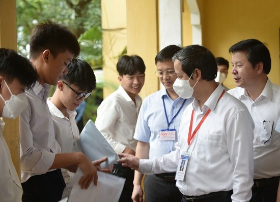Bộ trưởng Nguyễn Kim Sơn đánh giá cao công tác thi tại Thừa Thiên Huế