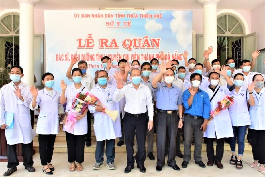 Thừa Thiên Huế: 40 cán bộ y tế chi viện cho thành phố Đà Nẵng chống dịch Covid-19
