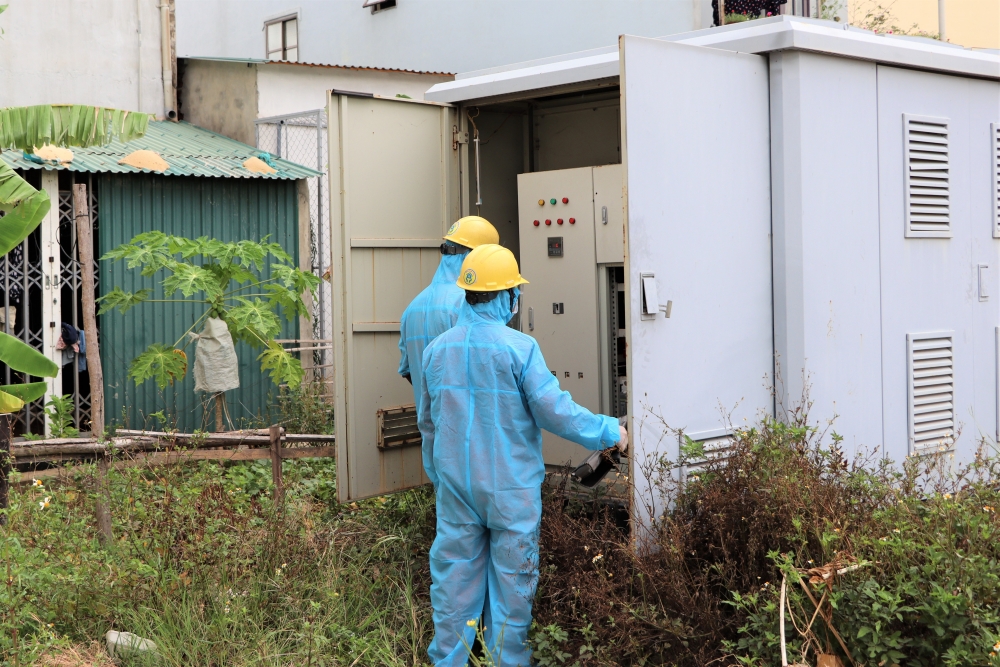 Ngành điện Quảng Bình: Đảm bảo an toàn cho người lao động trong phòng chống dịch Covid-19