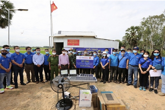 Đoàn cơ sở EVNGENCO 2 hỗ trợ chống dịch Covid-19 trên biên giới tỉnh An Giang