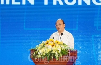 Thủ tướng Nguyễn Xuân Phúc: Miền Trung cần tập trung tháo gỡ các điểm nghẽn
