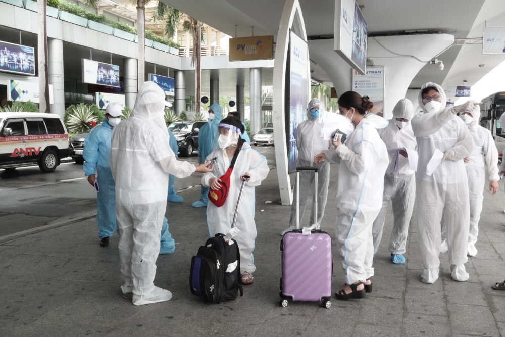 Đà Nẵng và Quảng Nam tổ chức đón người dân về bằng máy bay miễn phí