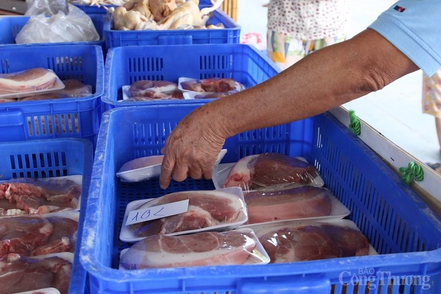 Đà Nẵng: Tổ chức các điểm bán hàng thực phẩm thiếu yếu lưu động phục vụ người dân