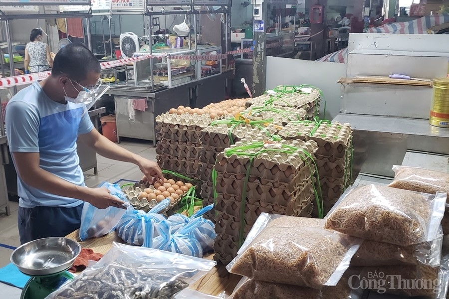 Đà Nẵng: Sáng tạo mô hình cung ứng hàng hóa tại chợ truyền thống đảm bảo phòng chống dịch Covid – 19