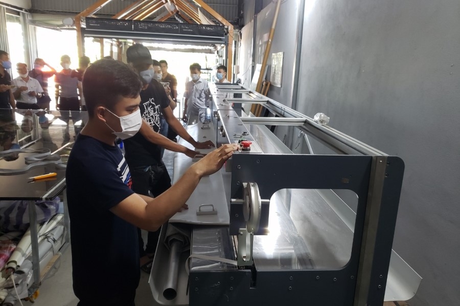 Đà Nẵng: Bàn giao các máy móc thiết bị cho doanh nghiệp