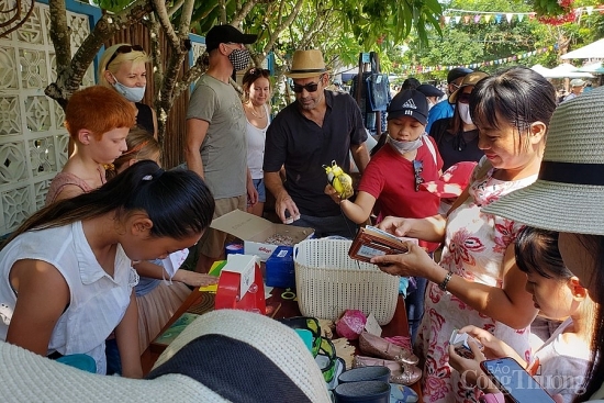 Quảng Nam: Độc đáo phiên chợ làng chài Tân Thành - Hội An