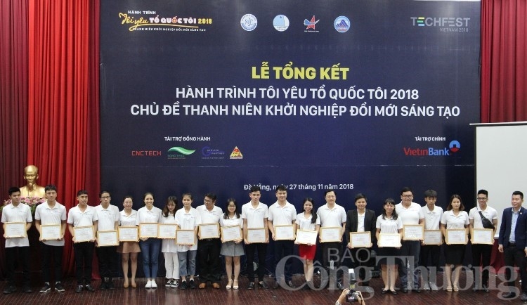 100 sinh vien thanh nien ve dich hanh trinh toi yeu to quoc toi 2018