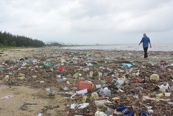 Giảm rác thải nhựa thông qua tiếp cận giải pháp quản lý từ nguồn tới biển