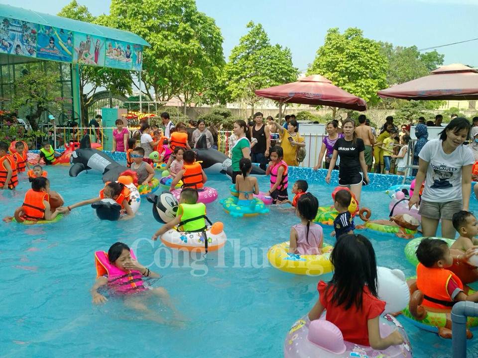 Mô hình công viên nước mi ni Xu hướng mới thu hút trẻ em trong dịp hè