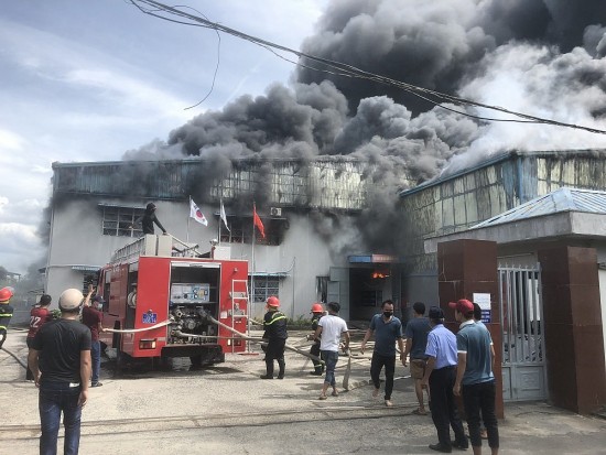 Quảng Nam: Cháy lớn tại công ty may thuộc Cụm công nghiệp Trảng Nhật 1