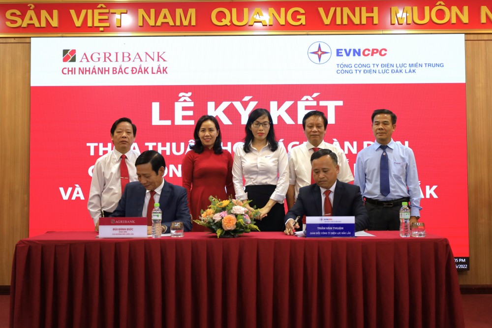 PC Đắk Lắk: Ký kết thỏa thuận hợp tác toàn diện với Ngân hàng Agribank Chi nhánh Bắc Đắk Lắk