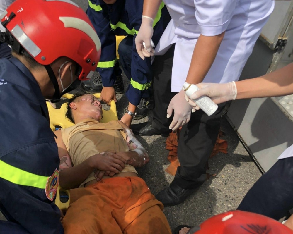 Đà Nẵng: Cứu thành công một người bị điện giật khi trèo lên cột điện